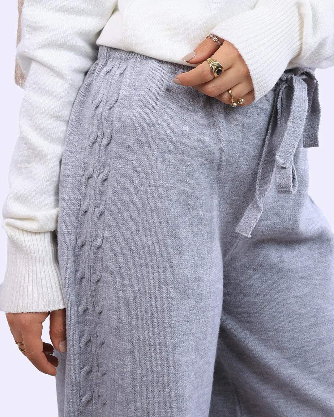 Soft grey knit pants with side cable detail and white sweater, WIND Shopping Egypt fashion