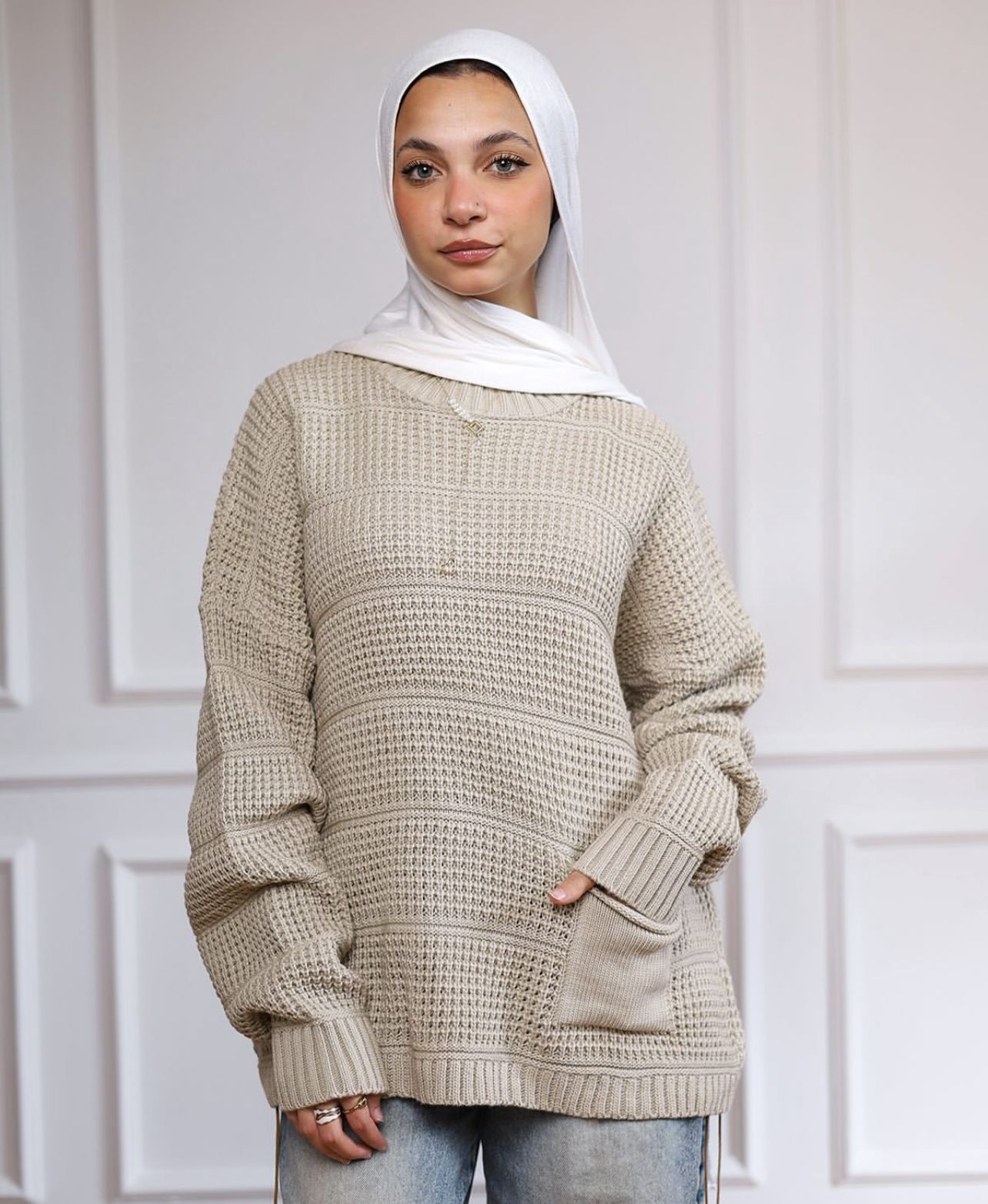 بلوفر محبوك بجيب جانبي