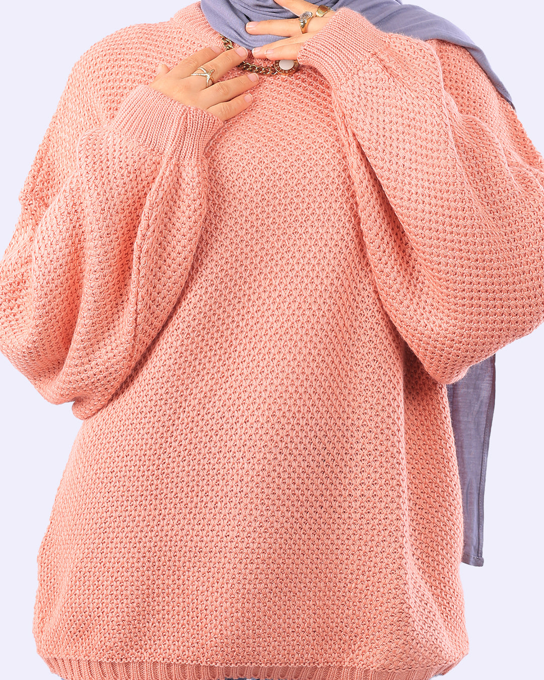 "بلوفر Cloud تريكو أوفر سايز من Wind بلون روز هادئ، نسيج شتوي ناعم بلمسة سحابية وقصة واسعة لإطلالة أنثوية مريحة - ويند"